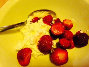 berries and cream/littlejudeonfood.com